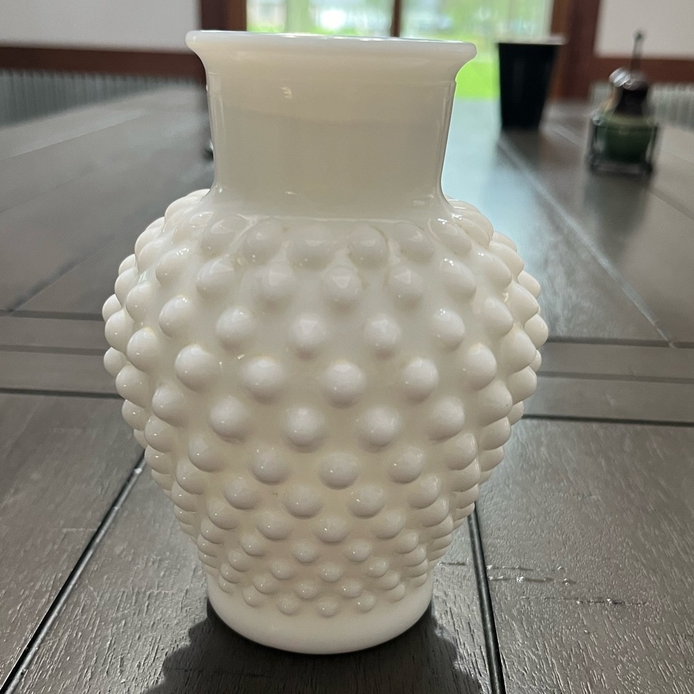Fenton hob knob small vase